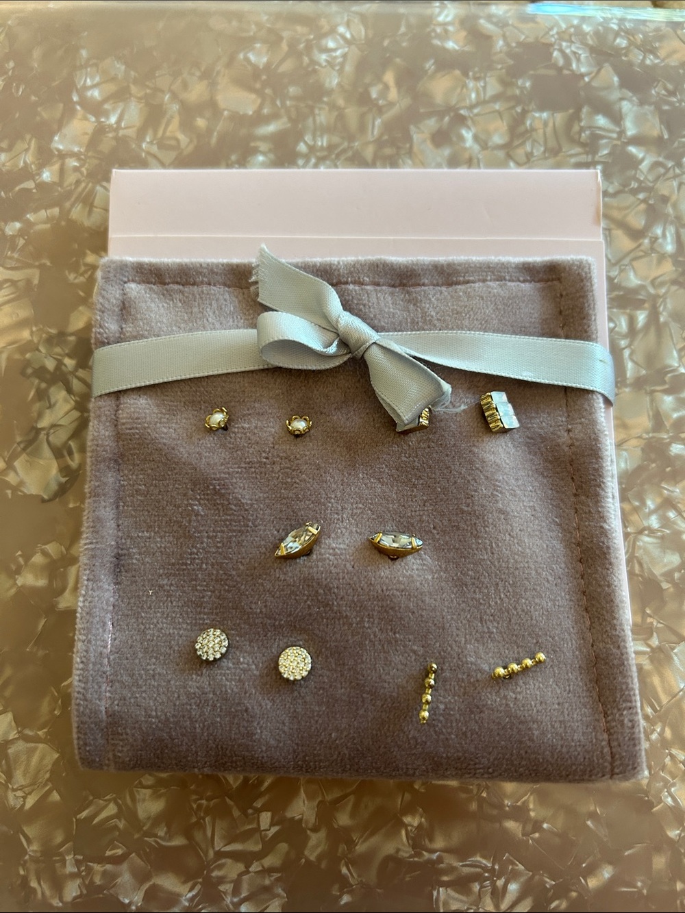 Violet and Brooks Grace earring gift set - Picture 4 of 4